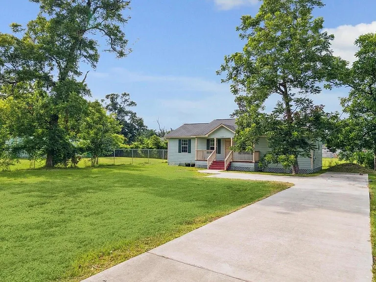 3229 Persimmon St #A — Photo 2