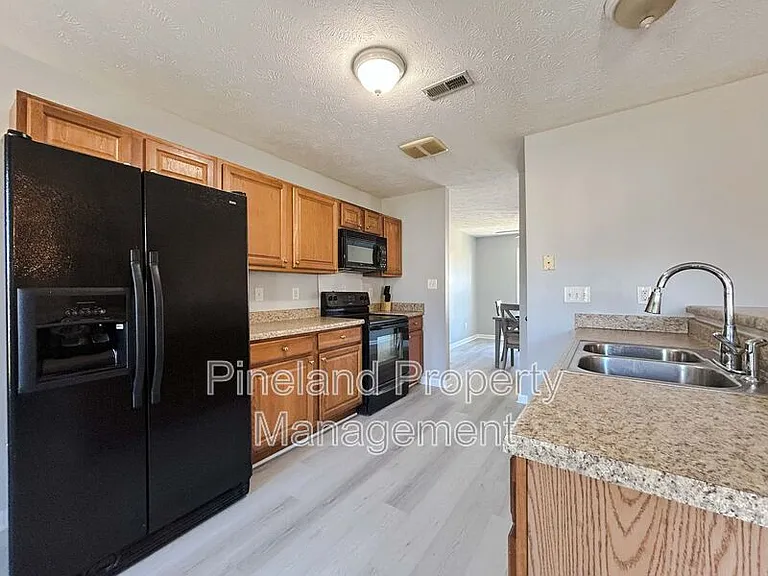 341 Kingdom Estate Dr — Photo 24