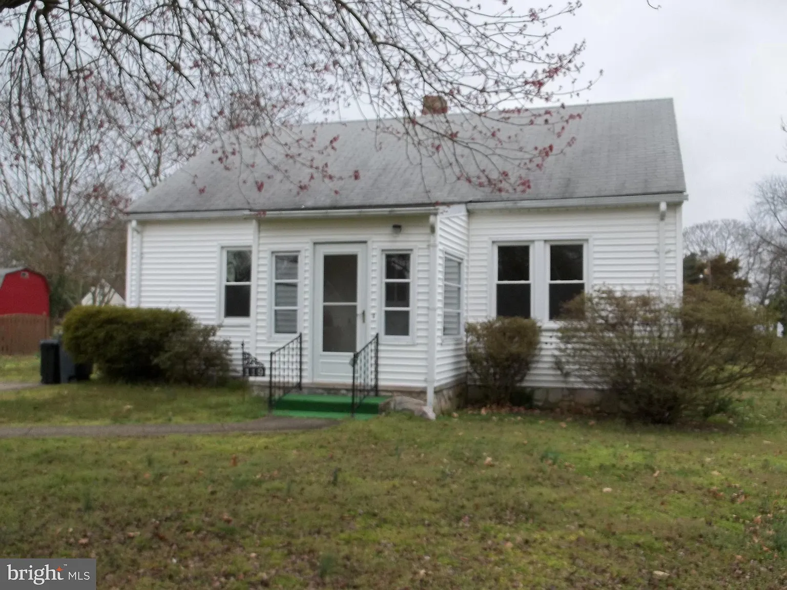 119 Cedar Ave photo 1