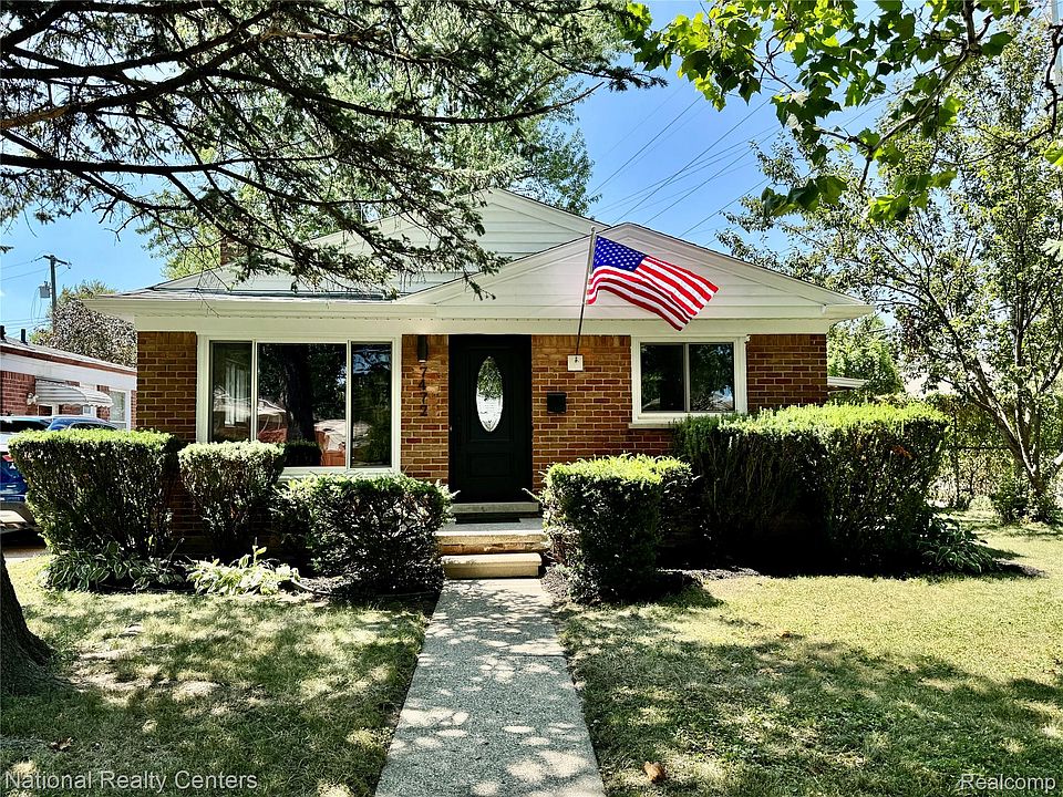 1st image of 7472 Margaret St