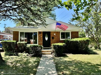 7472 Margaret St, Taylor, MI, 48180