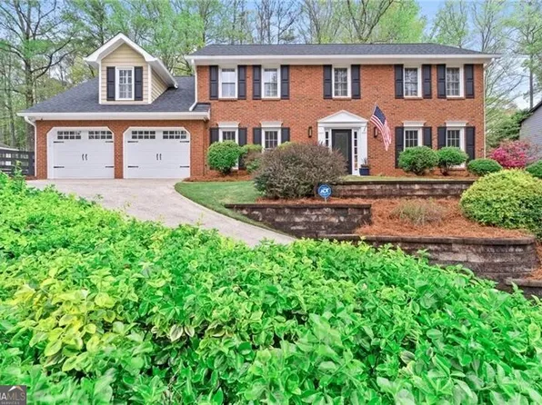 4450 Windsor Oaks Cir, Marietta, GA 30066