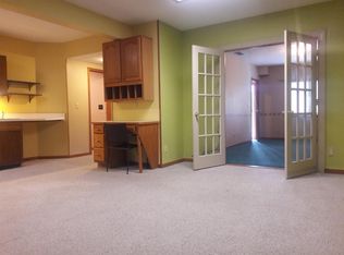 755 Terrace Lake Dr, Columbus, IN 47201