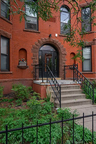 736 East 16th Street (New Town) Photo 1