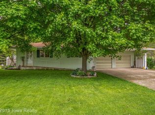 412 N Harlan St, Stuart, IA 50250