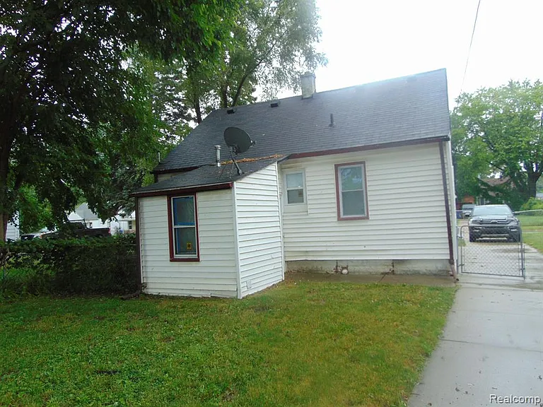 8645 Hupp Ave — Photo 12