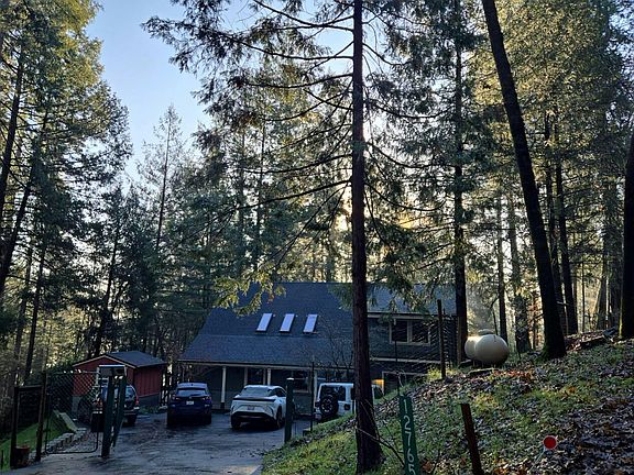2nd image of 12765 Rodriguez Ct