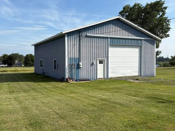 227 S Grasse River Rd, Massena, NY 13662