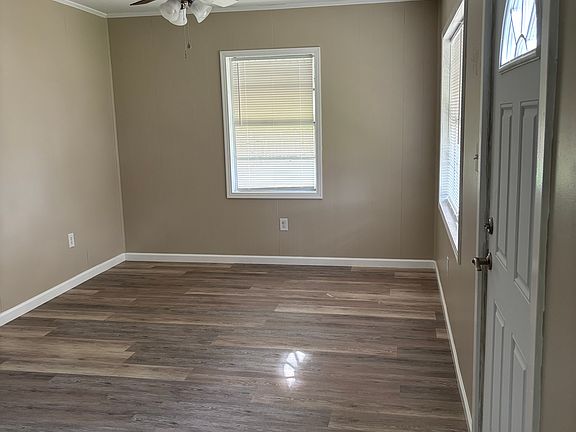 3rd image of 506 Orange Ave