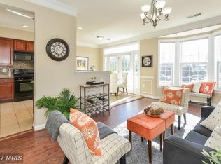 13632 Salk St #115, Oak Hill, VA 20171
