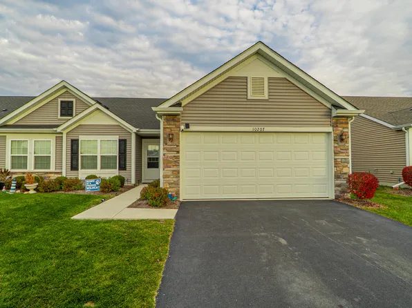 10207 Kreitzburg St, Dyer, IN 46311