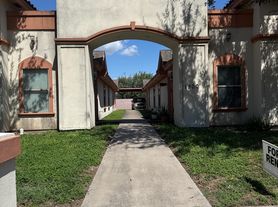 1800 W Douglas St, Pharr, TX