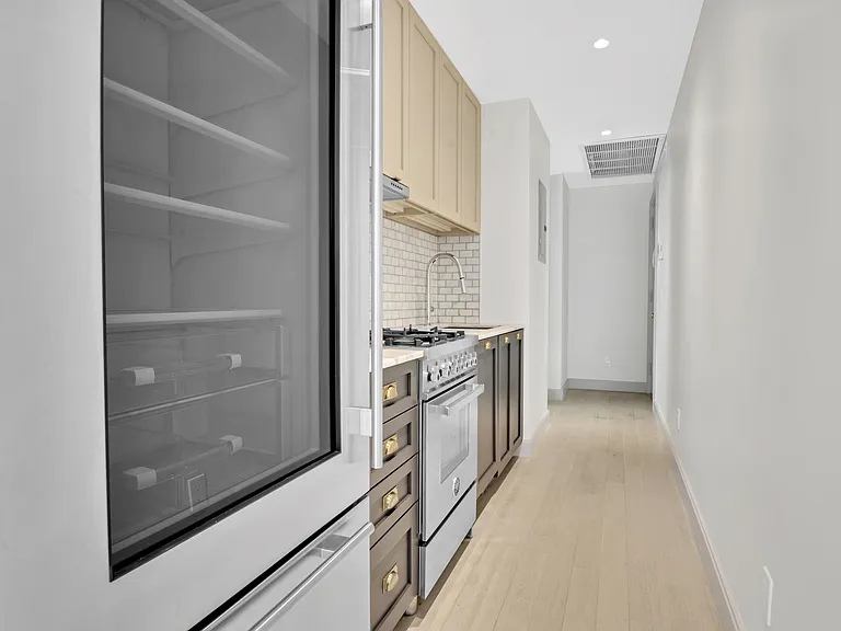 56 W 11th St #5RE — Photo 5
