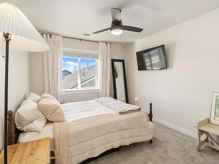 1175 N Belgian Way — Photo 13
