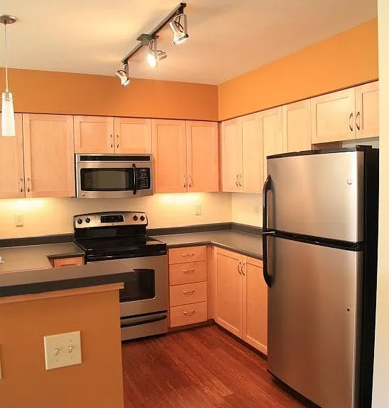 827 Hiawatha Pl #501 — Photo 6