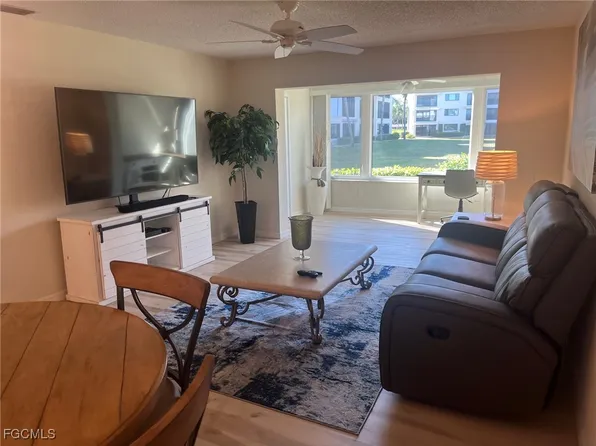 7402 Lake Breeze Dr APT 114, Fort Myers, FL 33907