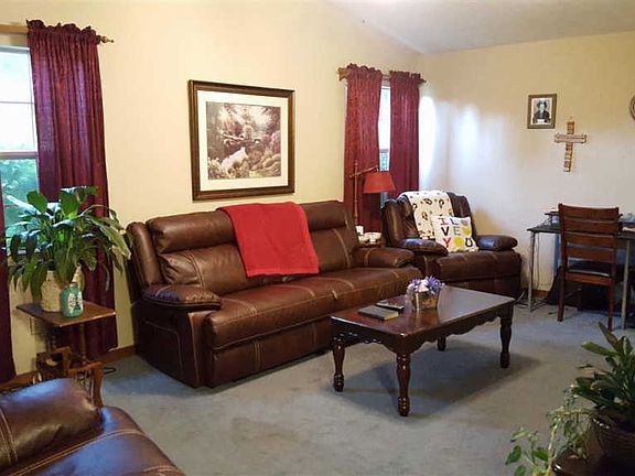 5th image of 1468 Twin Lakes Cir