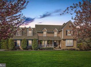 3 Colonial Oaks Ct, Phoenix, MD 21131