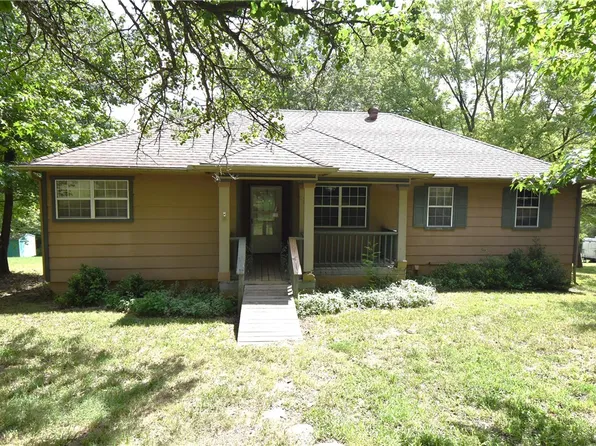 80 Eagle Dr, Eureka Springs, AR 72631
