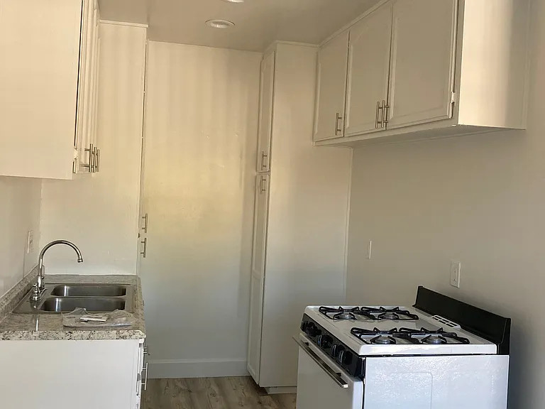13956 Ramhurst Dr #3 — Photo 6