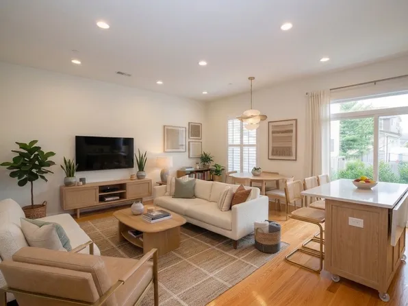 105 Center St #2A, Garwood, NJ 07027