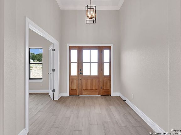 5th image of 101 HONDO VISTA
