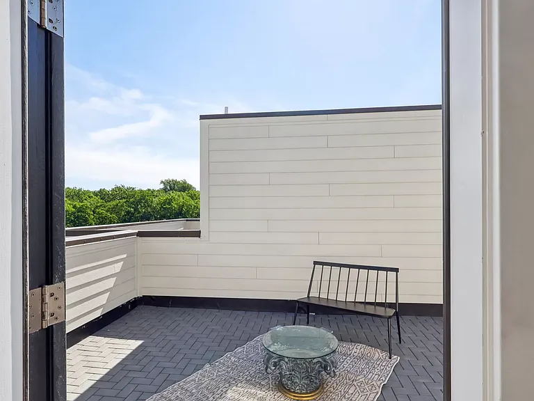11220 N Park Pl — Photo 21