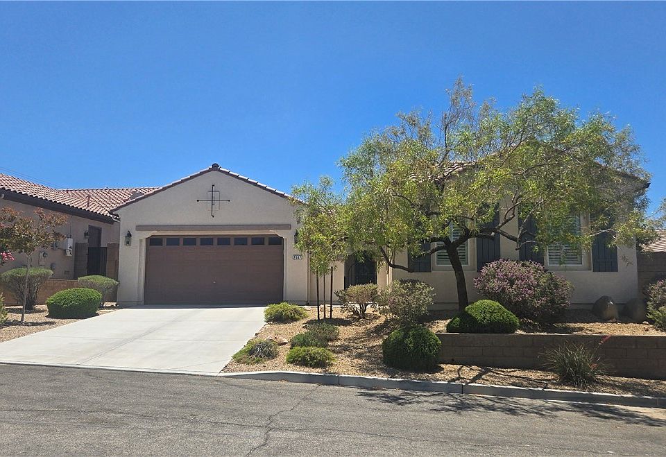 1st image of 2567 Dirleton Pl