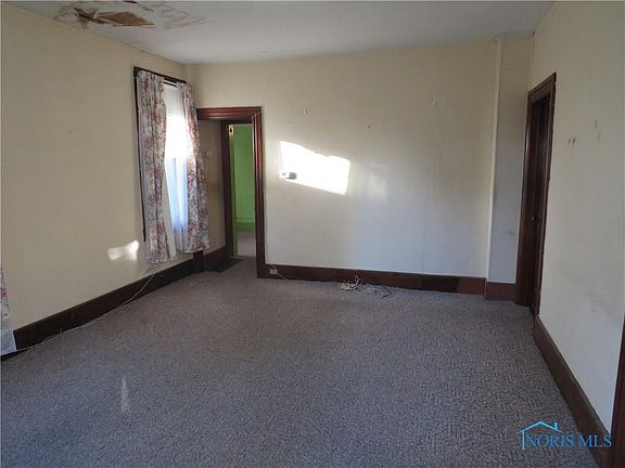2nd image of 85 Coe St