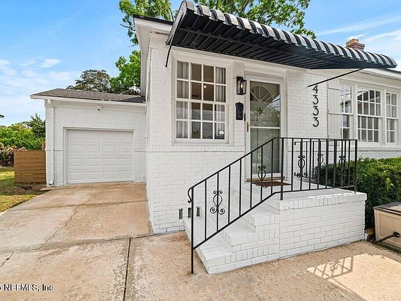 2nd image of 4333 REDWOOD Avenue