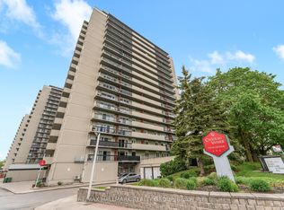 158 A McArthur Ave #404, Ottawa, ON K1L 8E7
