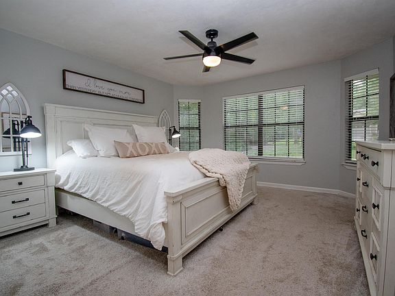 4th image of 3568 Oak Hill Trl