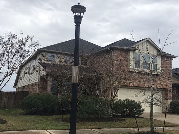 3rd image of 25007 Lakecrest Glen Dr