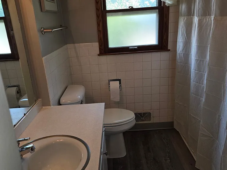 592 Donna Dr — Photo 16