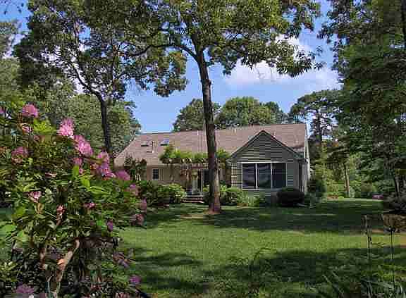 Secluded Property in Woodland Estates