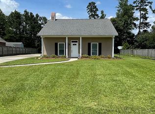 8129 Acadiana Ave, Denham Springs, LA 70706