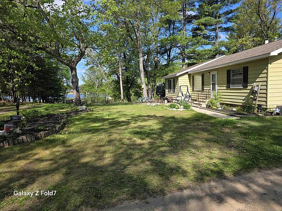 2nd image of 3434 Genesse St
