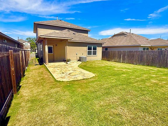 3rd image of 380 Blue Sage Dr