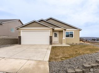 35 Stellar Ln, Wenatchee, WA 98801