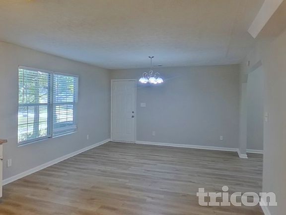 3rd image of 7538 Fielder Rd