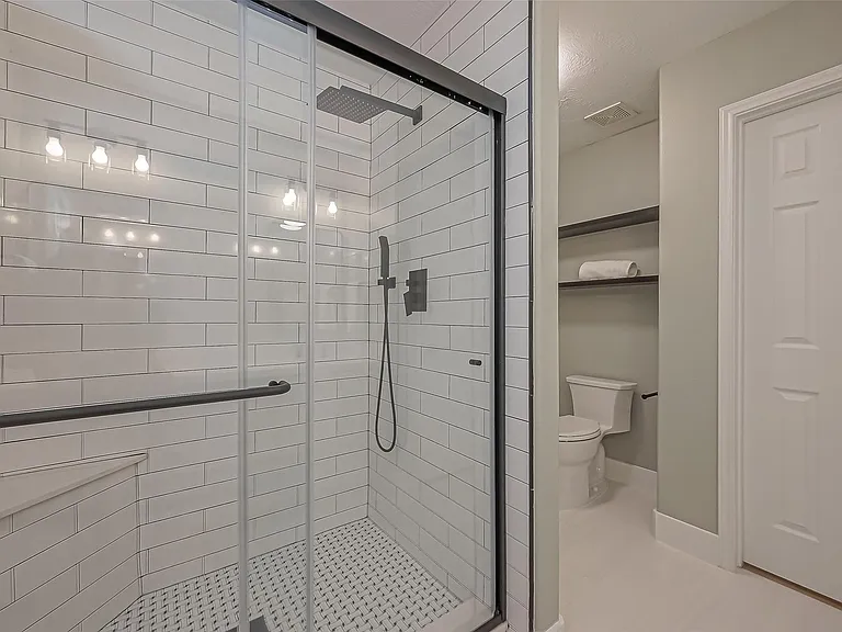 2 Garden Lodge Pl — Photo 34