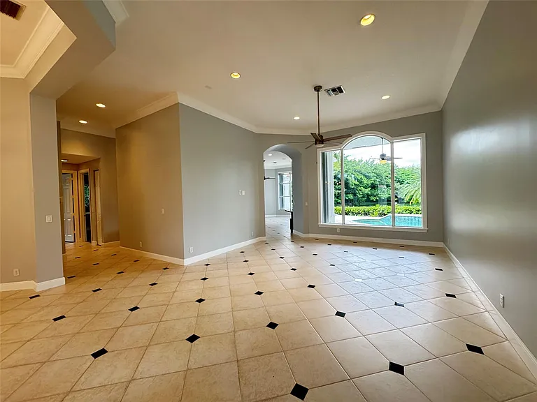 11165 Whitehawk St — Photo 3