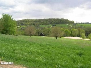 2 Blue Ridge Ct, Galena, IL 61036