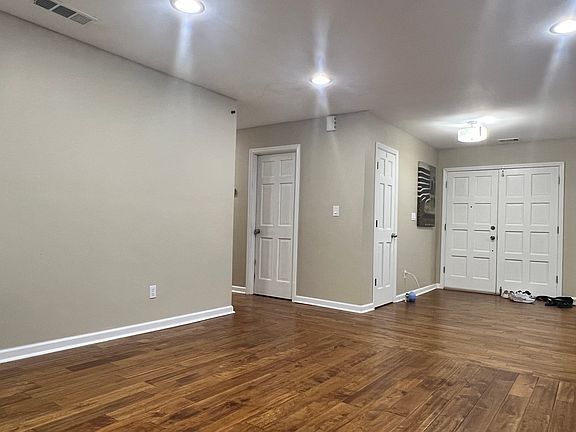 4th image of 111 Indian Valley Dr