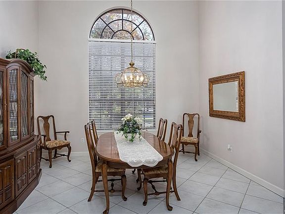 3rd image of 8743 Summerville Pl