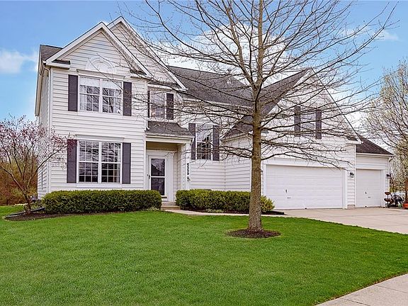 3rd image of 6559 Yorkshire Cir