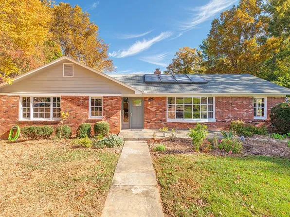 22 Greenleaf Cir, Asheville, NC 28804