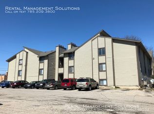 1301 SW Harrison St APT B12, Topeka, KS 66612
