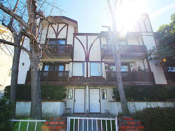 2nd image of 11542 Burbank Blvd Unit 8