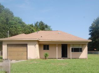 4507 Robinhood Dr, Pascagoula, MS 39581